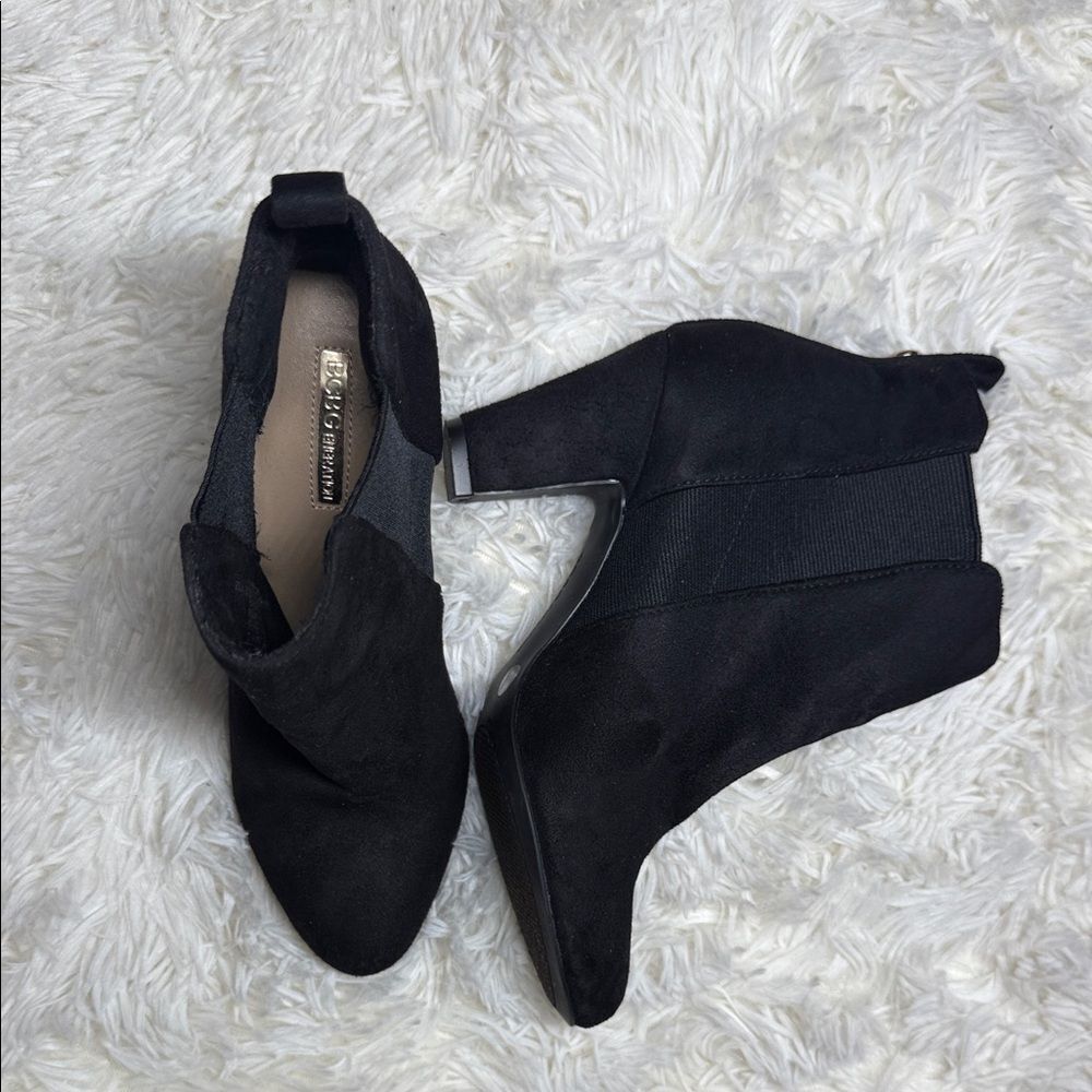 BCBGeneration Elegant Black Ankle Booties